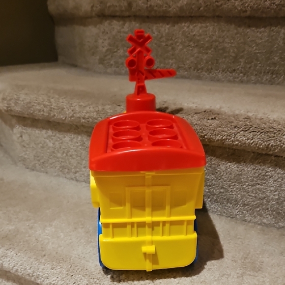 Colorful Train Toy Set - Picture 4 of 4